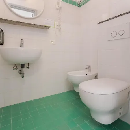 Отель Altamarea