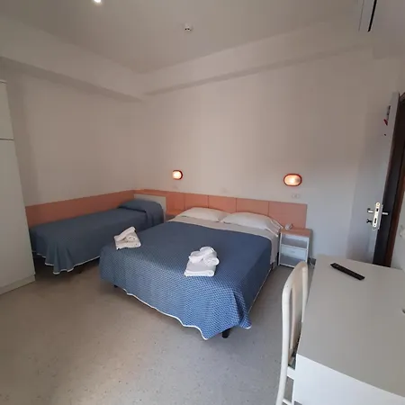 Hotel Altamarea 3*